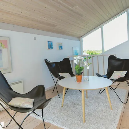 Sardinvej With Fireplace And Shower