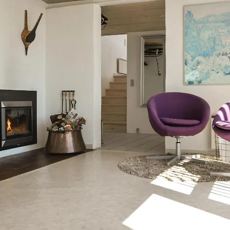 Sardinvej With Fireplace And Shower *