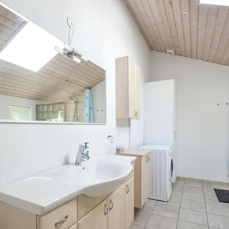 Sardinvej With Fireplace And Shower * Ebeltoft